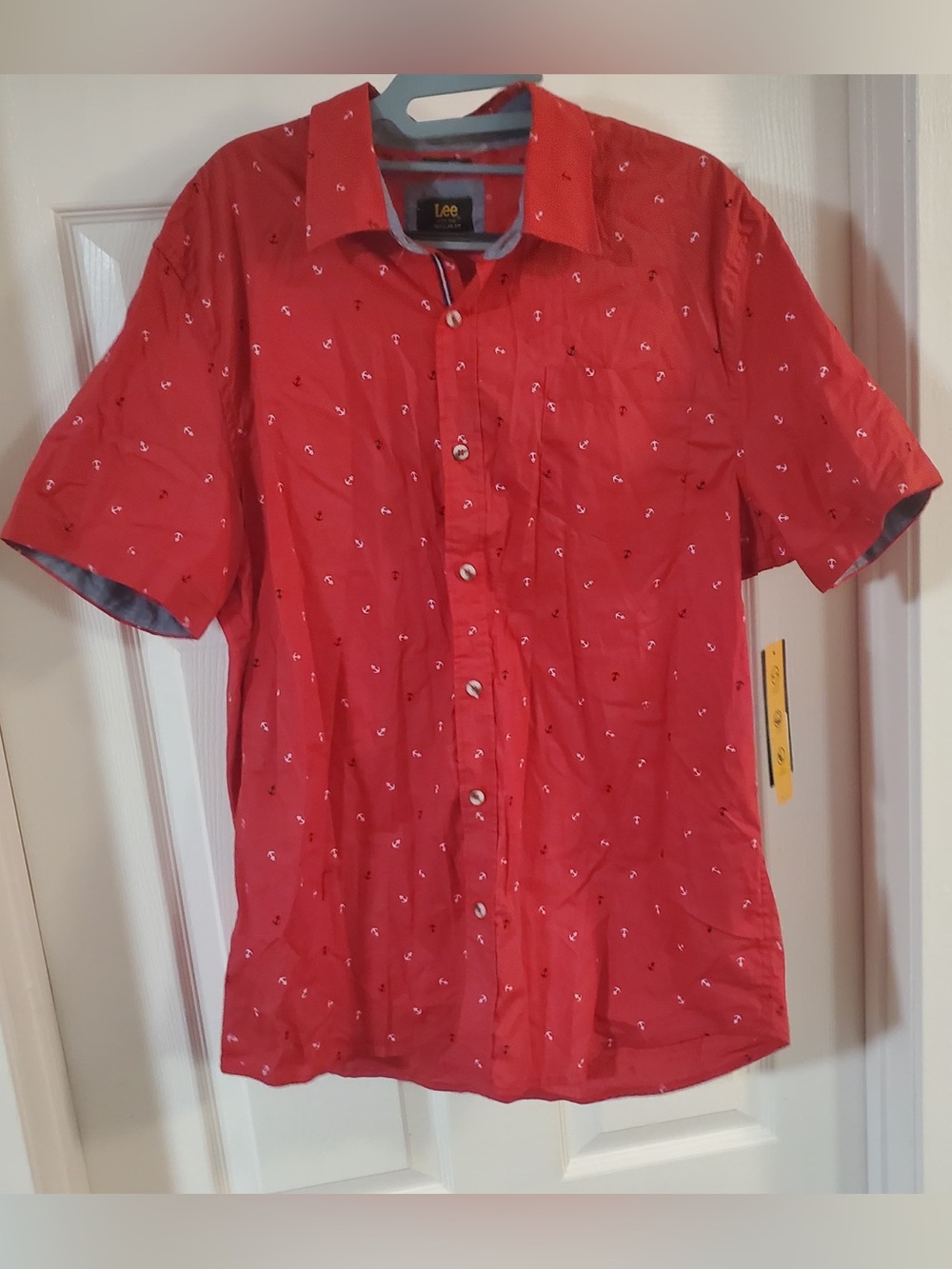 NWT Men's Red Short-Sleeve Button Down Shirt, Anchor Designs, Size Large